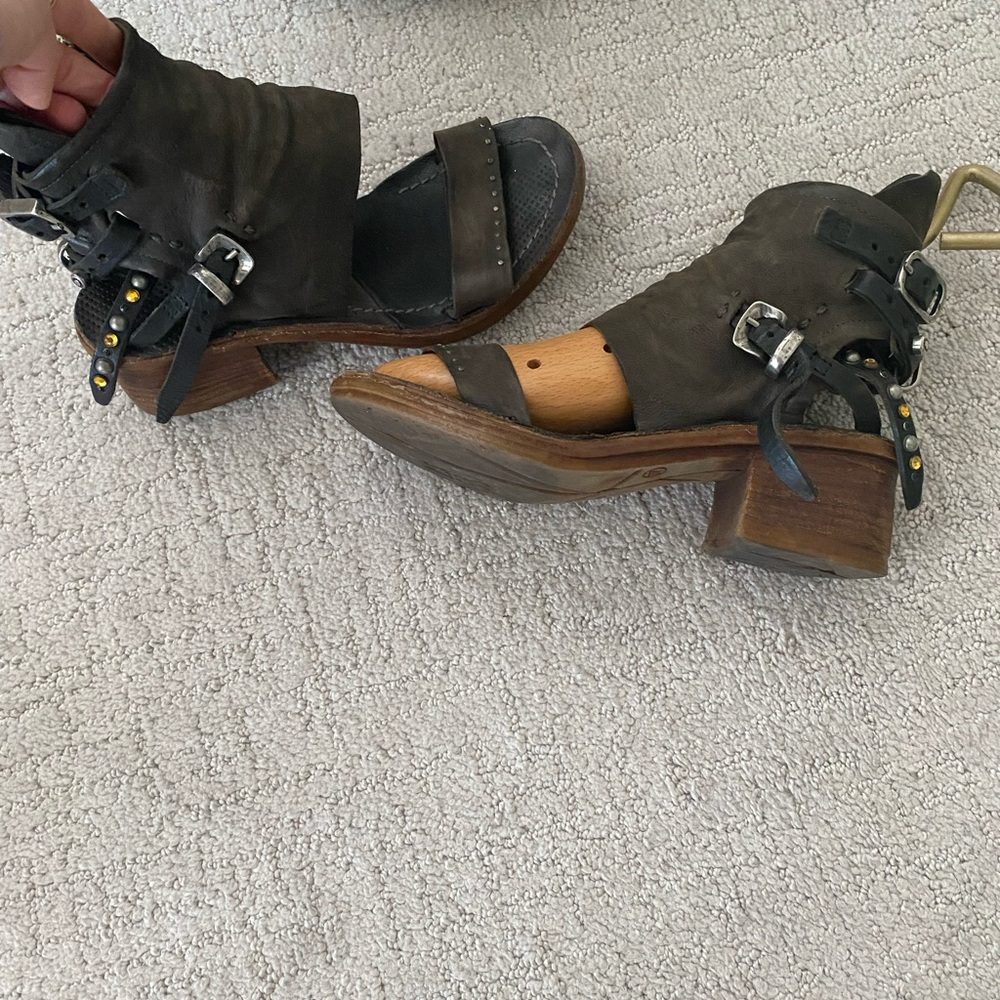 A.S. 98 Women’s Dark Brown Leather Buckle Block Heel Sandals Size 37